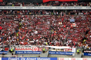 eintracht fans 380x253 - EFC-Adlerkohorte Eintracht-Fans